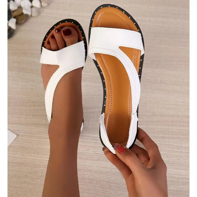 Fyvie | Cross Slide Sandals
